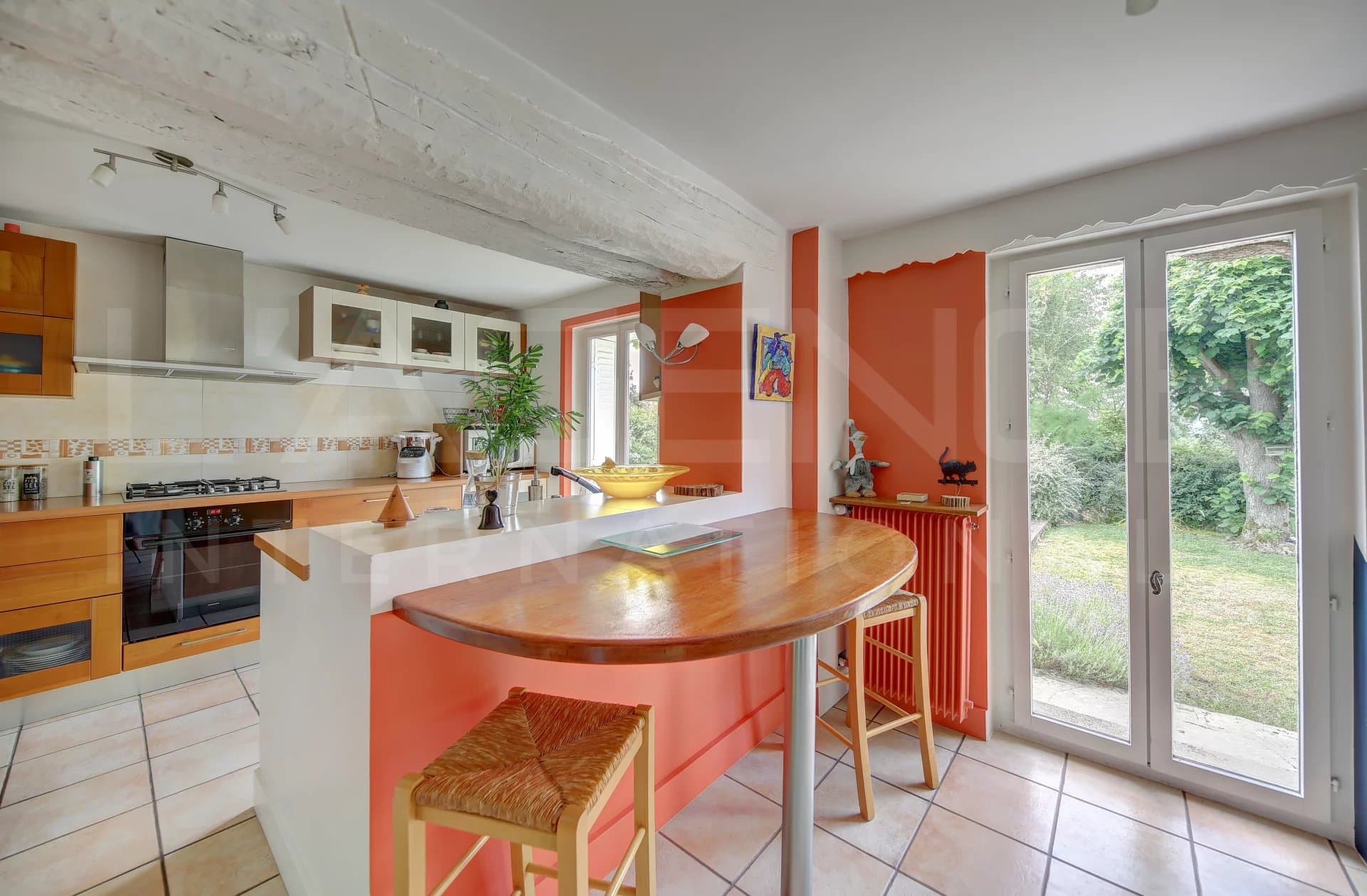 JOLIE PROPRIETE AVEC BEAU JARDIN PAYSAGE - Image 9