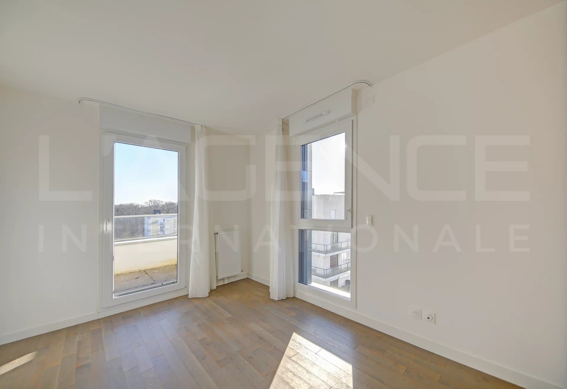 APPARTEMENT RECENT AVEC VUE DEGAGEE - Image 10