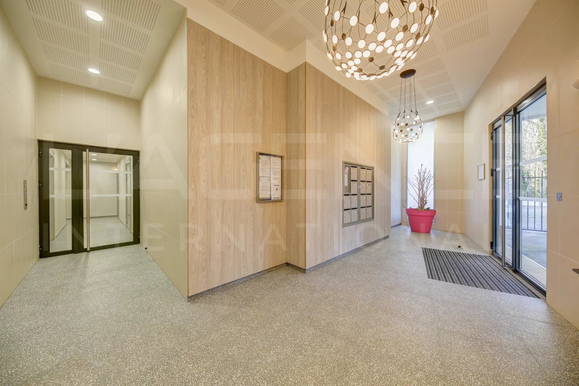 APPARTEMENT RECENT AVEC VUE DEGAGEE - Image 15