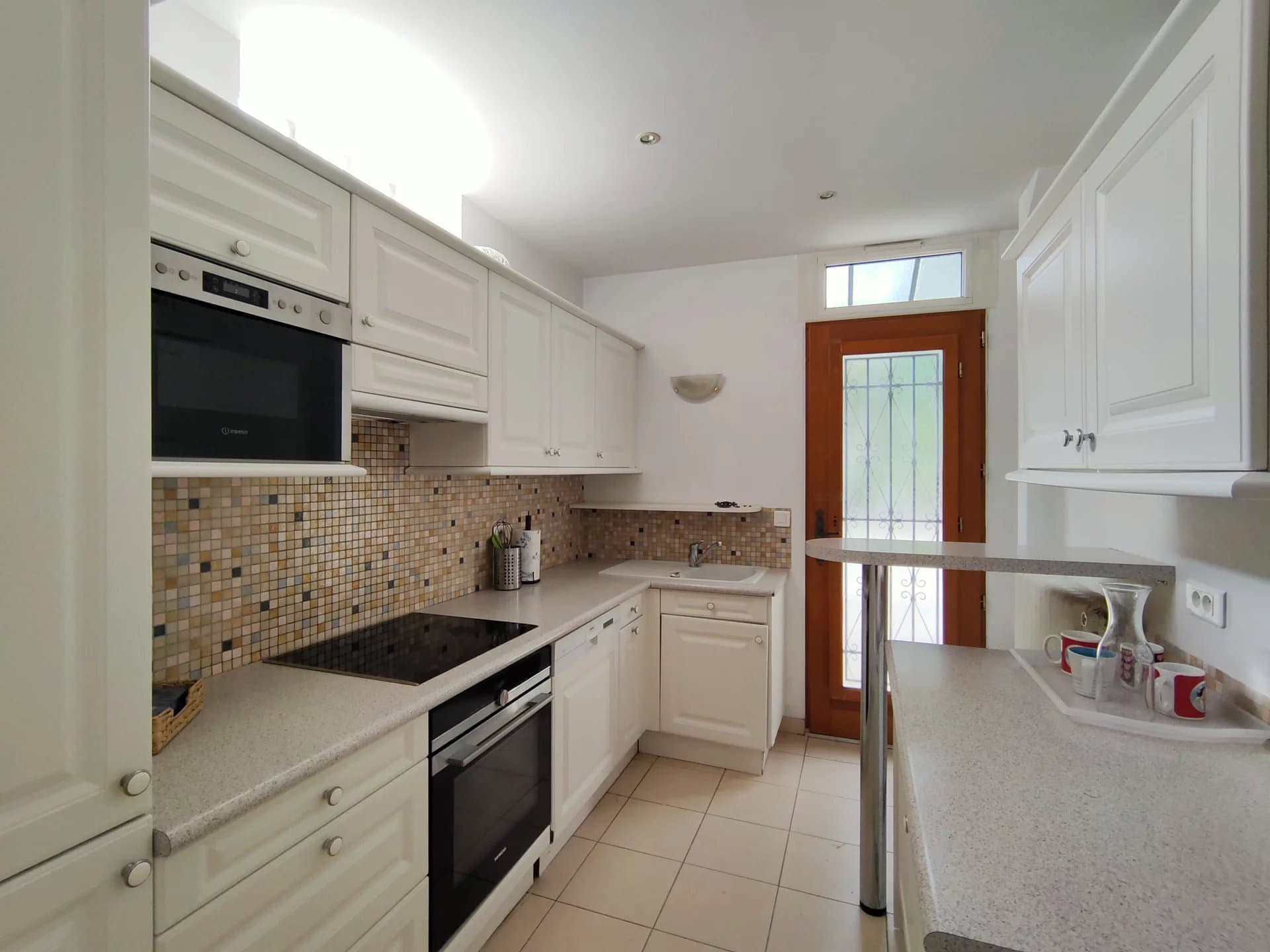 LE VESINET - LOCATION MEUBLEE AVEC JARDIN - Image 9