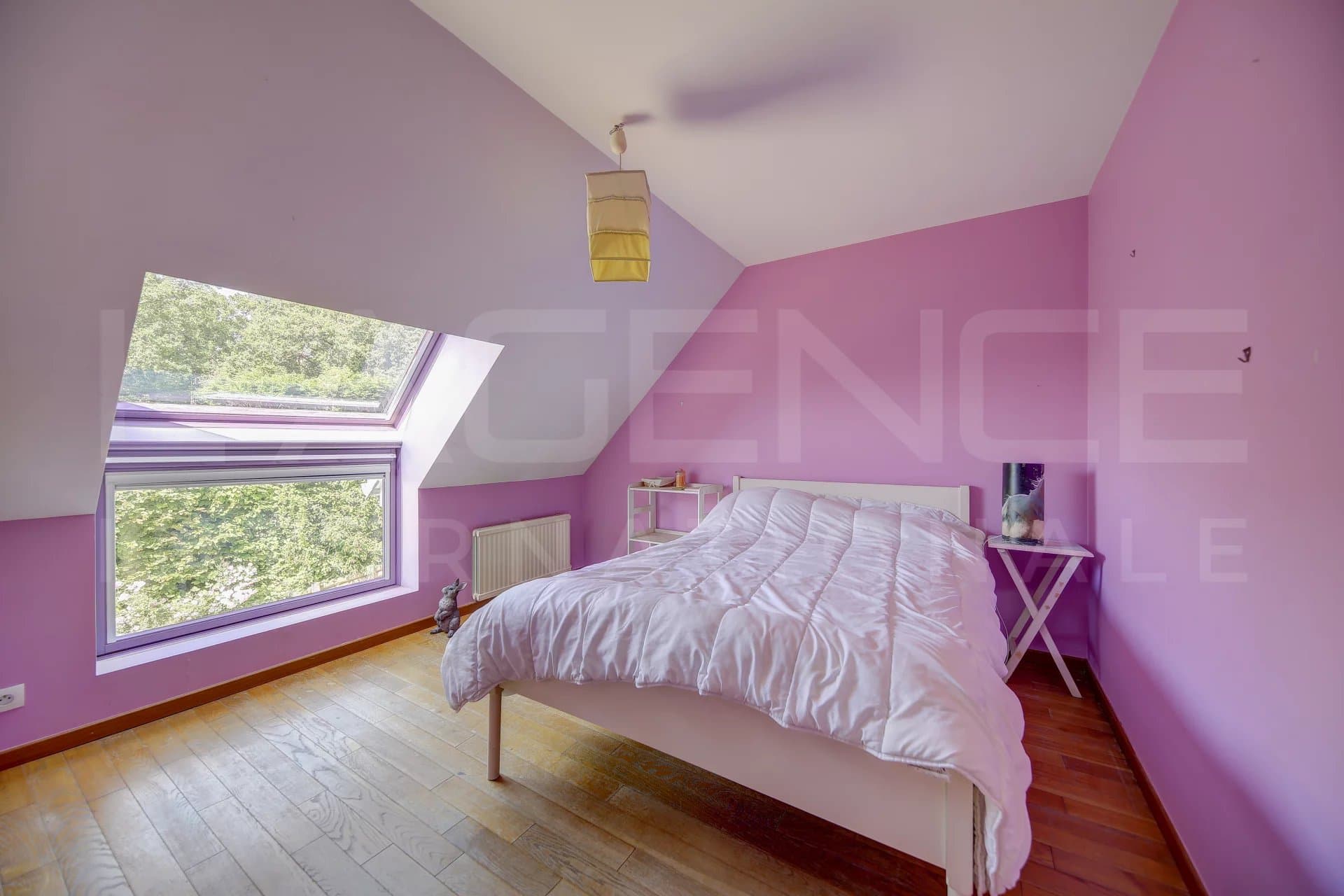 MAISON FAMILIALE AVEC VUE PANORAMIQUE ET PISCINE - Image 20