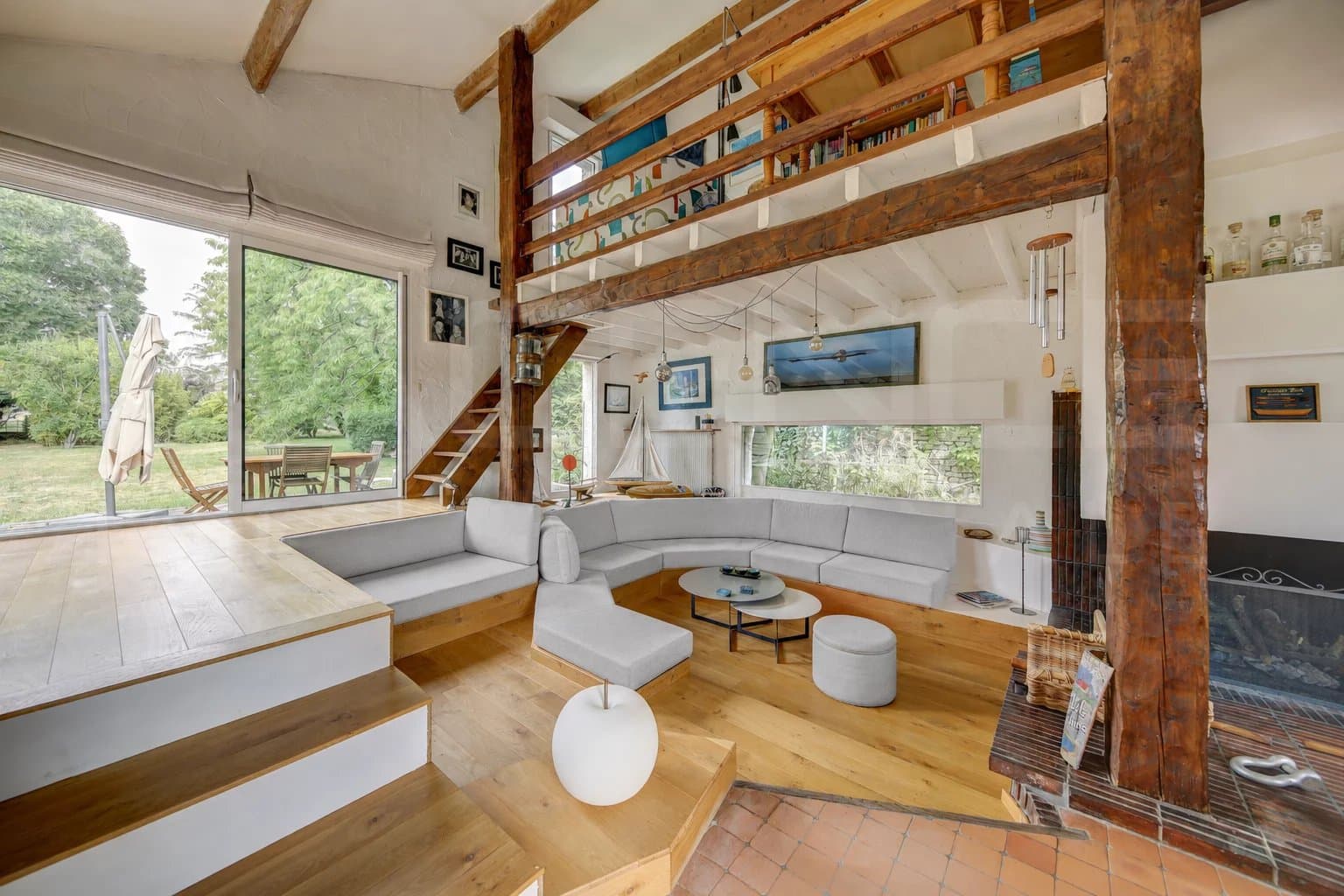 JOLIE PROPRIETE AVEC BEAU JARDIN PAYSAGE - Image 3