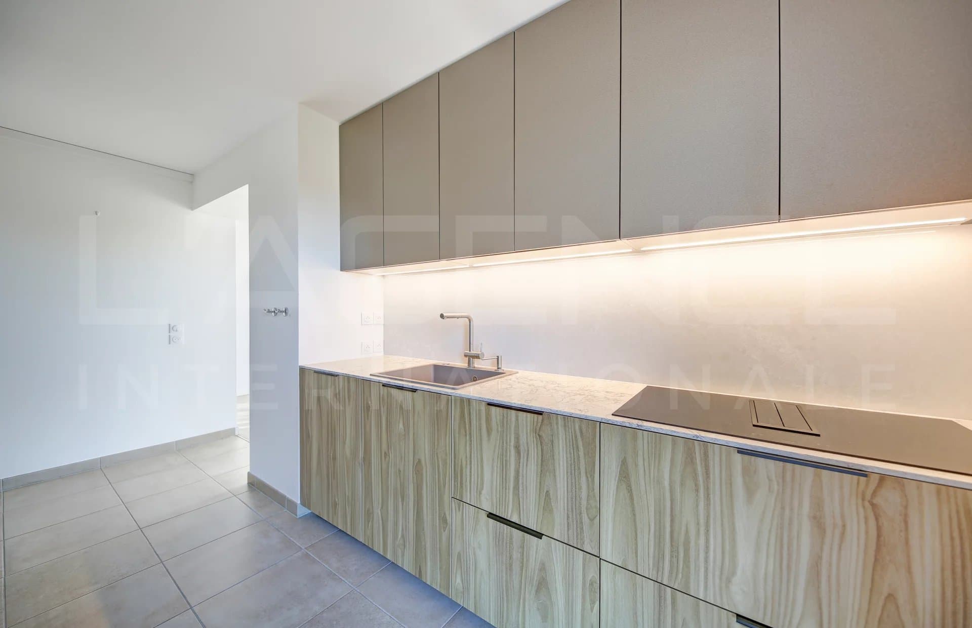 APPARTEMENT RECENT AVEC VUE DEGAGEE - Image 8