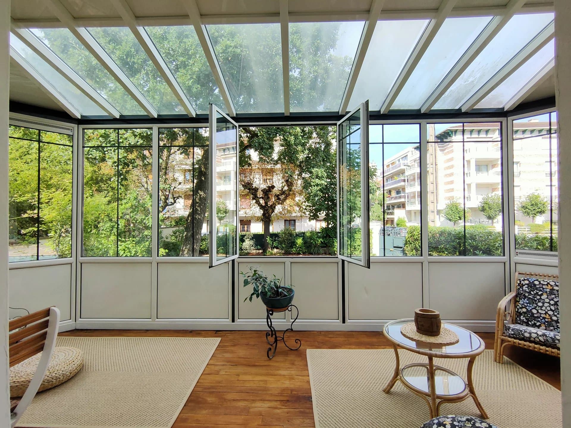 LE VESINET - LOCATION MEUBLEE AVEC JARDIN - Image 7