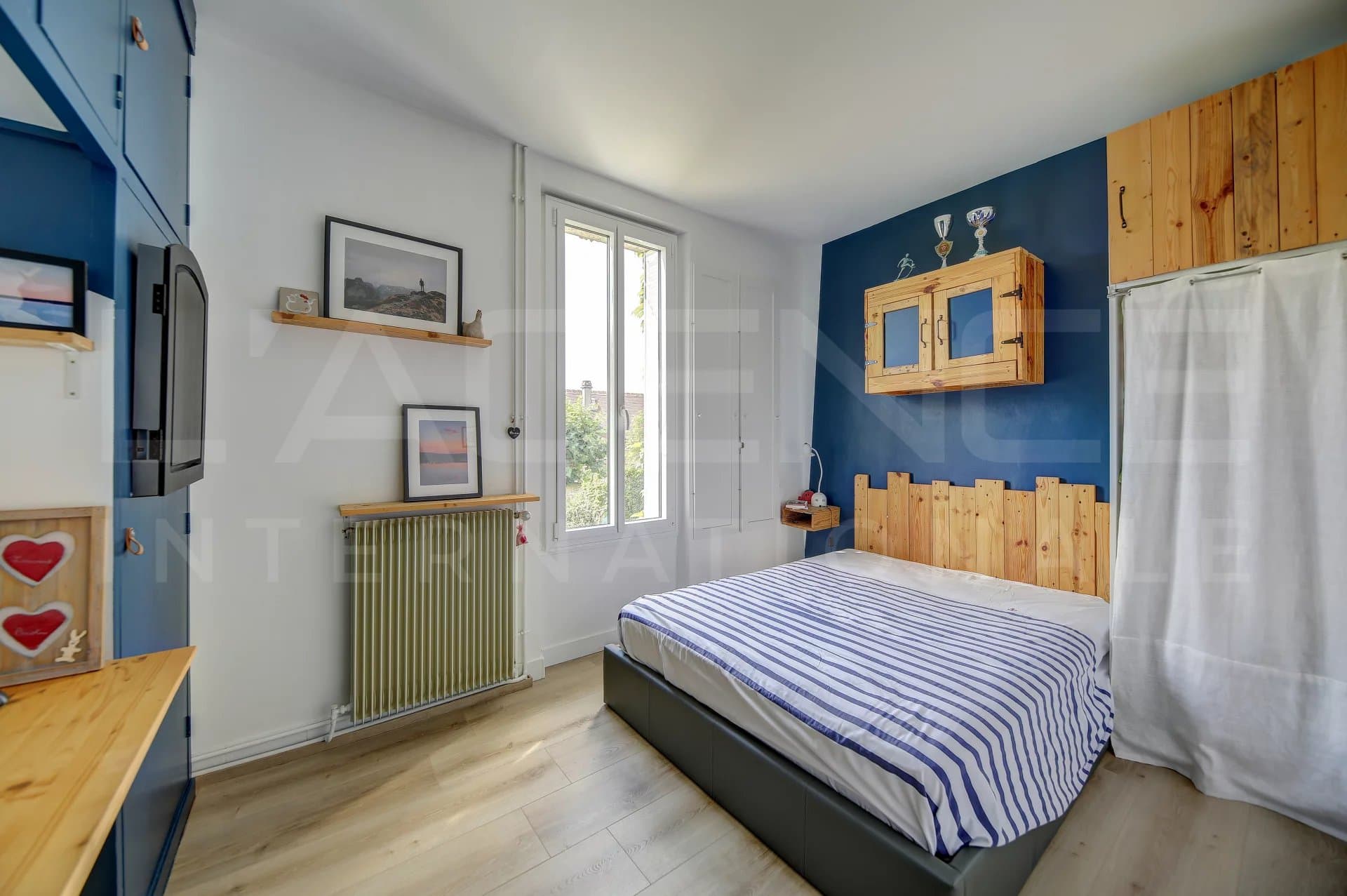 JOLIE PROPRIETE AVEC BEAU JARDIN PAYSAGE - Image 12